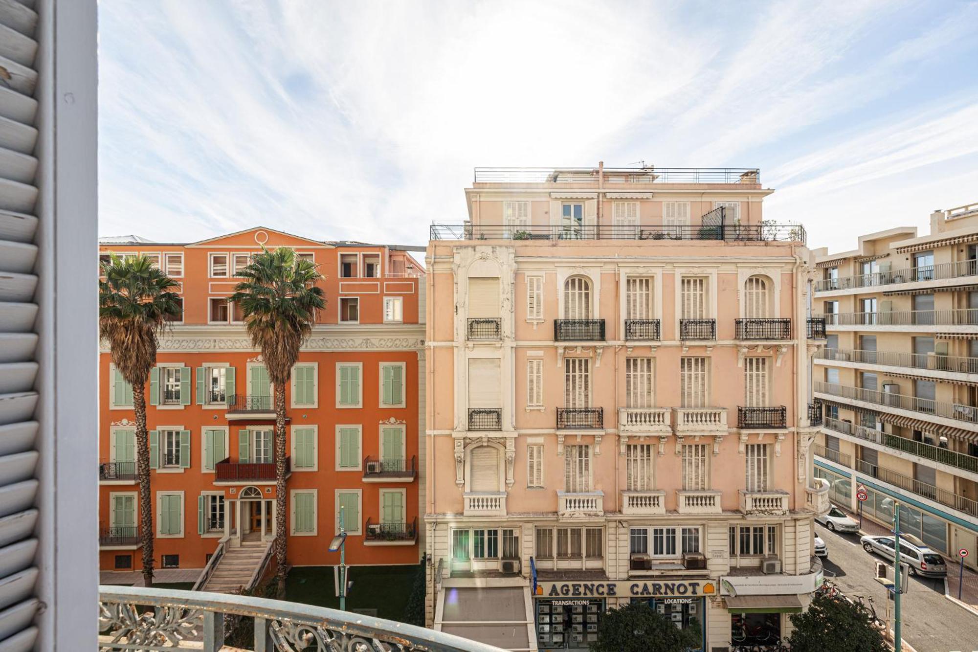 Vacances Au Palace - Happy Rentals Menton Exterior photo
